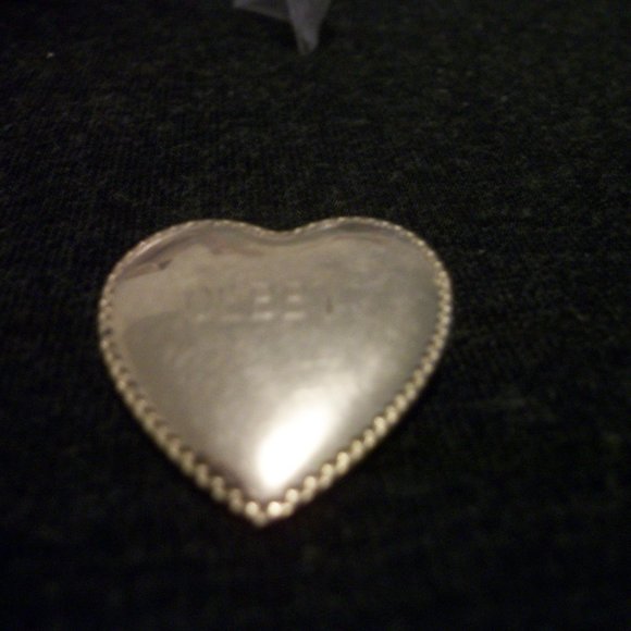 50S VINTAGE METAL DEBBY HEART PIN - Picture 2 of 4